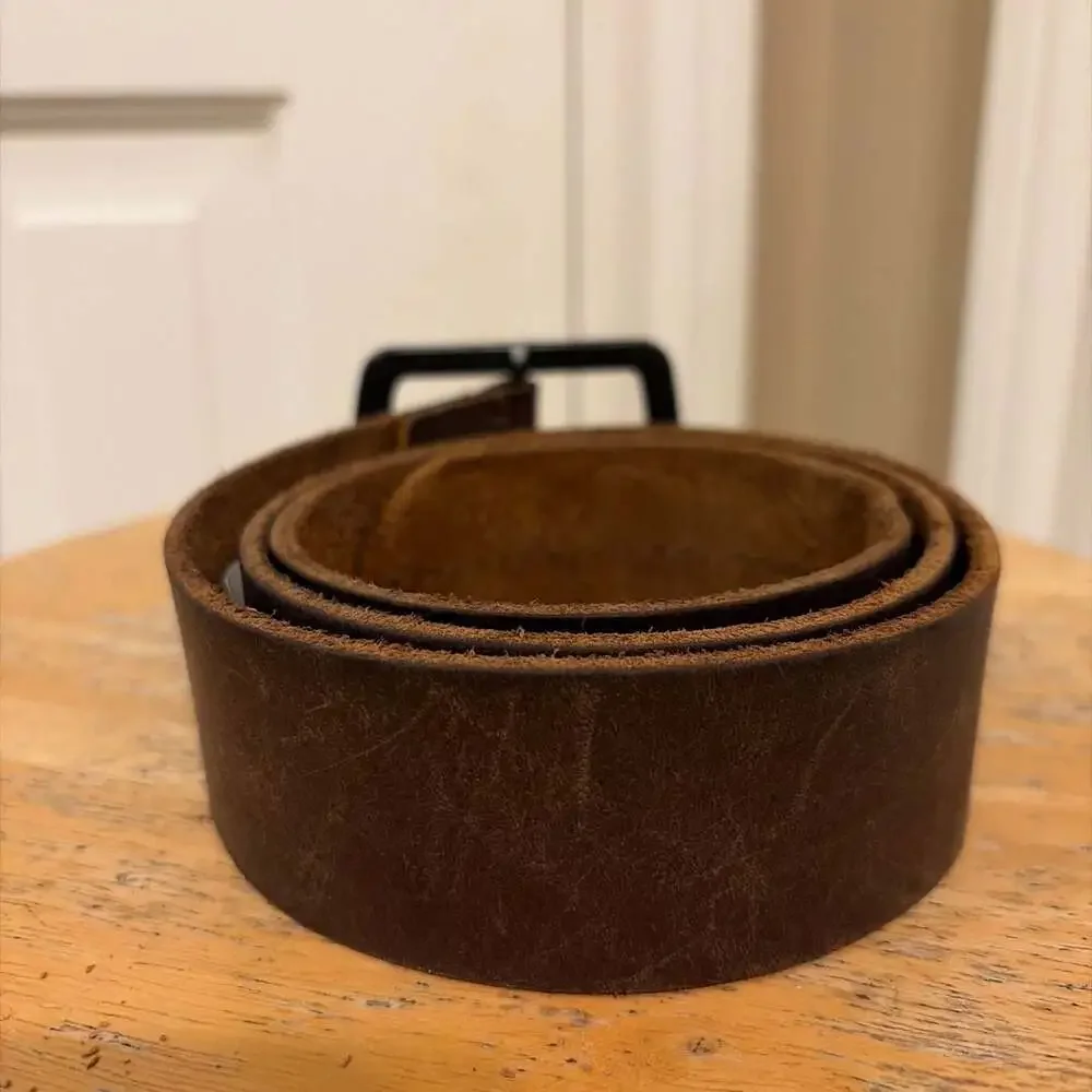 American Eagle Outfitters Men's Distressed Brown Leather Belt with Square Buckle